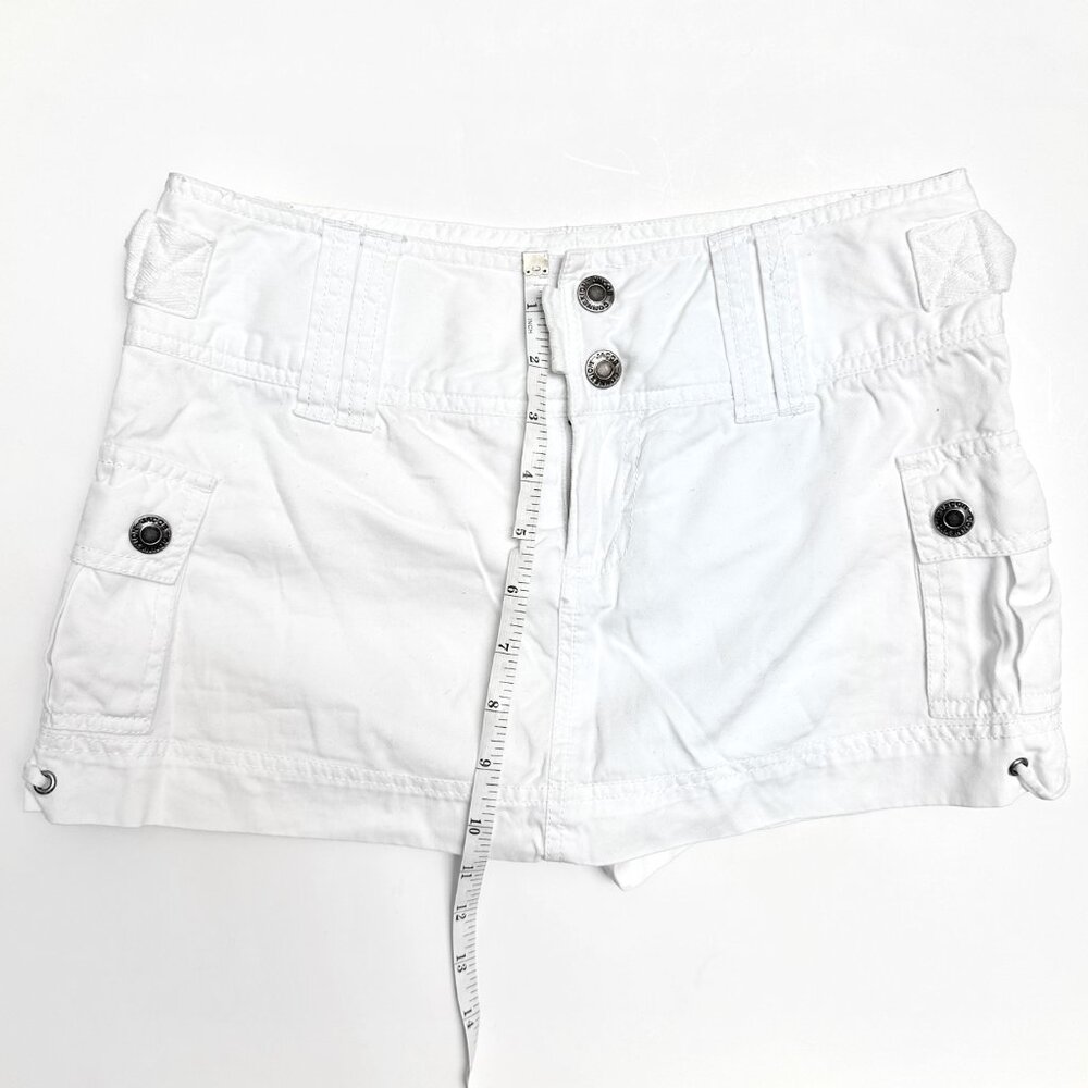 Jacob Skorts - Picture 5 of 5